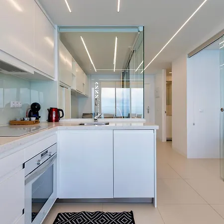Brand New - Glass - Ocean Views Appartamento