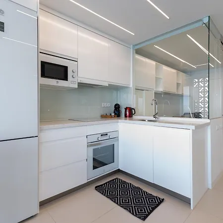 Oceanglass Apartments By Airnest * باتالاباكا