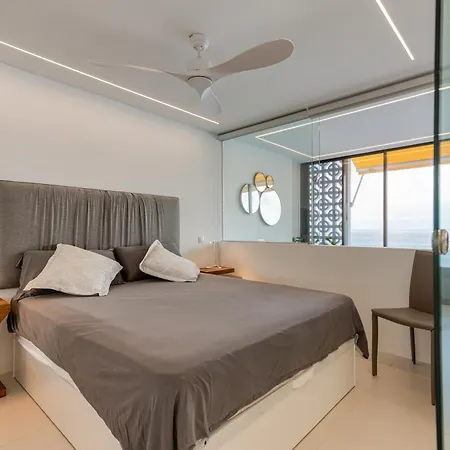 Oceanglass Apartments By Airnest شقة *