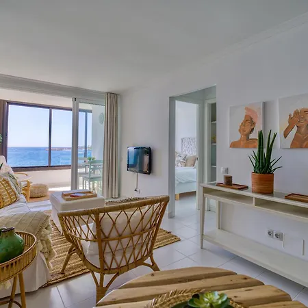 Oceanglass Apartments By Airnest * باتالاباكا